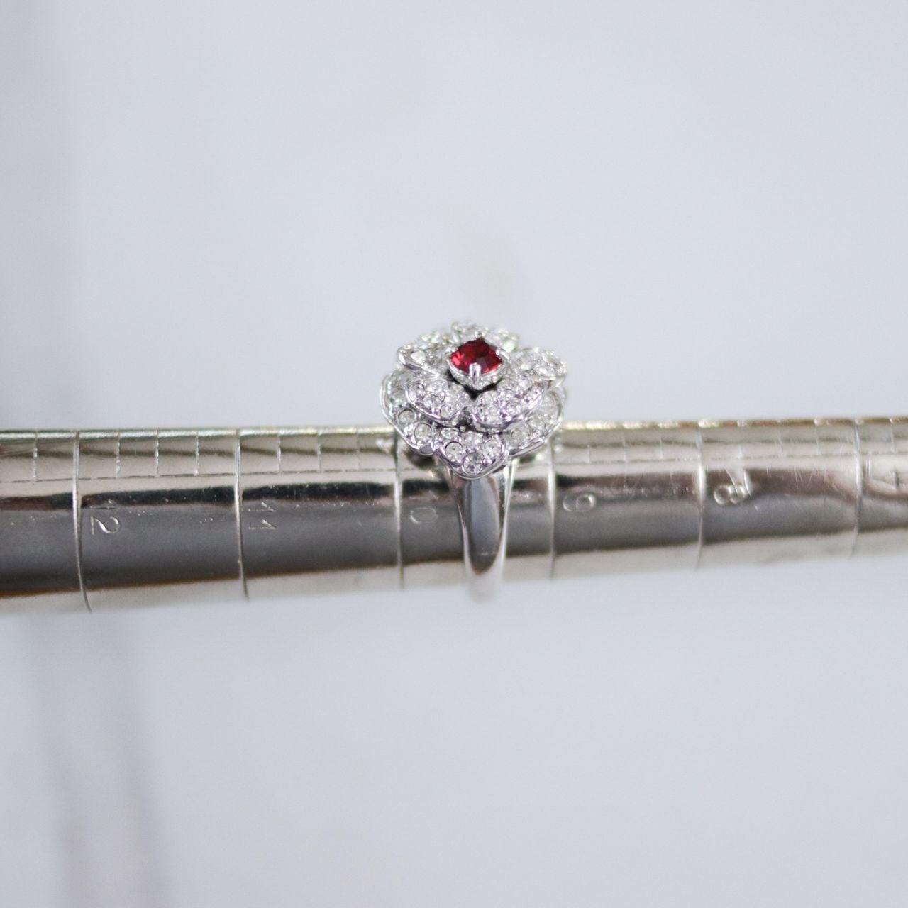 Vintage Ruby Crystal and Cubic Zirconia Flower Ring by Unsigned Beauty - Vintage Meet Modern Vintage Jewelry - Chicago, Illinois - #oldhollywoodglamour #vintagemeetmodern #designervintage #jewelrybox #antiquejewelry #vintagejewelry