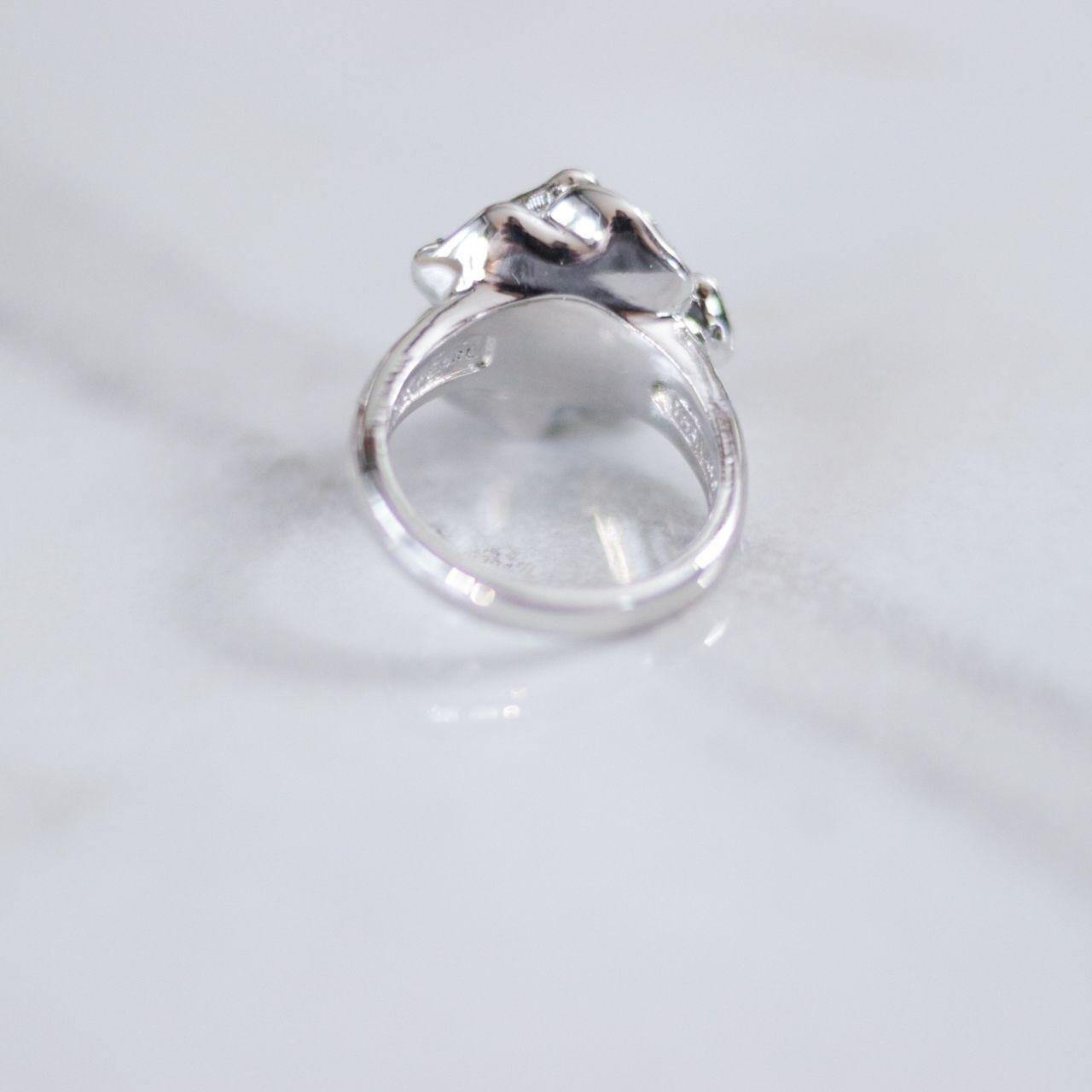 Vintage Ruby Crystal and Cubic Zirconia Flower Ring by Unsigned Beauty - Vintage Meet Modern Vintage Jewelry - Chicago, Illinois - #oldhollywoodglamour #vintagemeetmodern #designervintage #jewelrybox #antiquejewelry #vintagejewelry