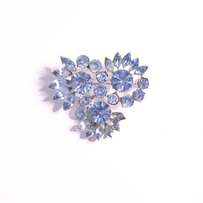 Vintage Blue Rhinestone Flower Brooch by Unsigned Beauty - Vintage Meet Modern Vintage Jewelry - Chicago, Illinois - #oldhollywoodglamour #vintagemeetmodern #designervintage #jewelrybox #antiquejewelry #vintagejewelry