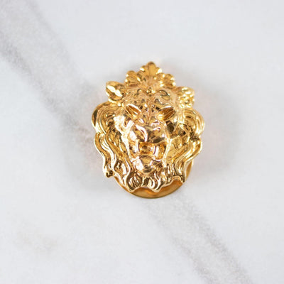 Vintage Lions Head Scarf Clip by Unsigned Beauty - Vintage Meet Modern Vintage Jewelry - Chicago, Illinois - #oldhollywoodglamour #vintagemeetmodern #designervintage #jewelrybox #antiquejewelry #vintagejewelry